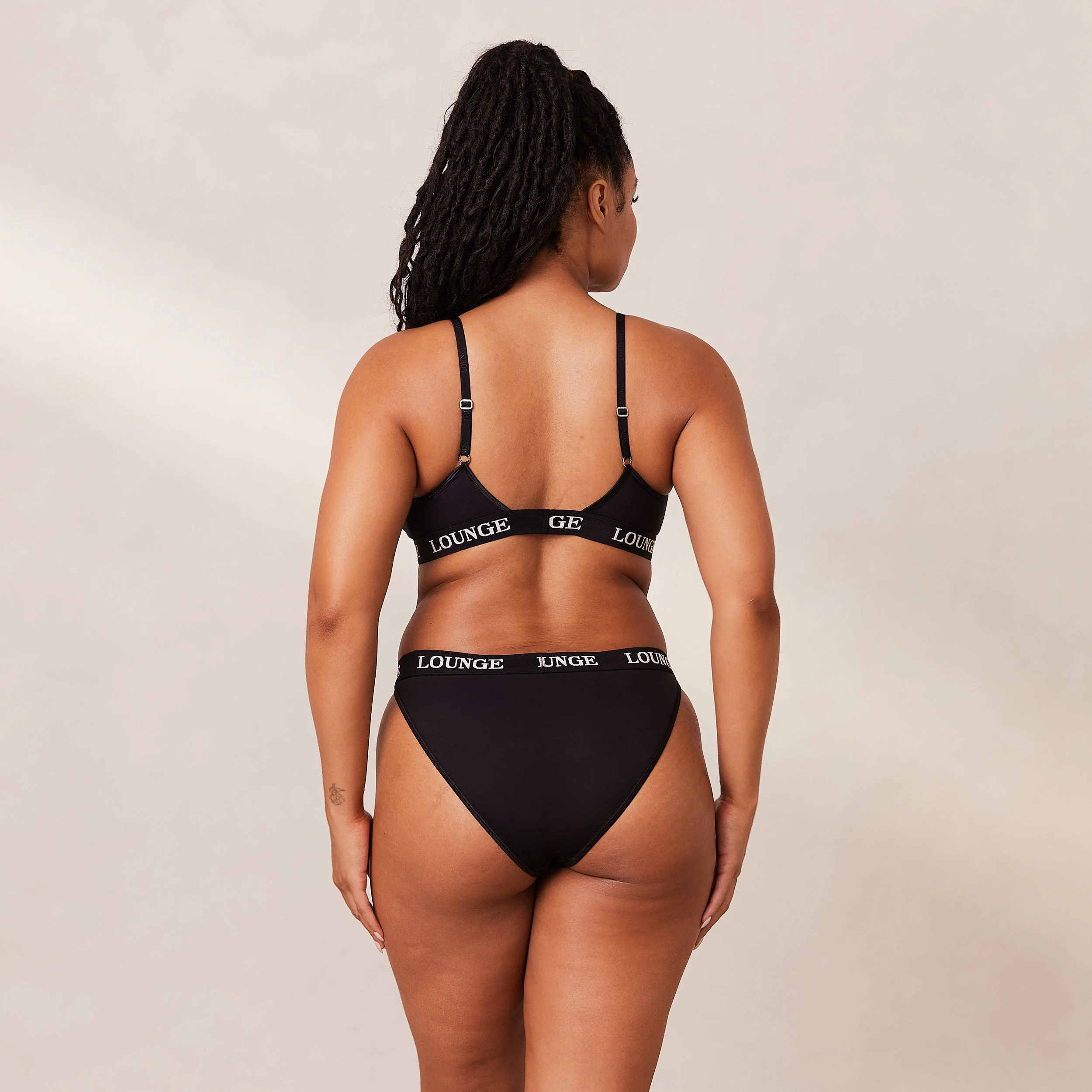 Bamboo Triangle Bra - All Black - Image 20