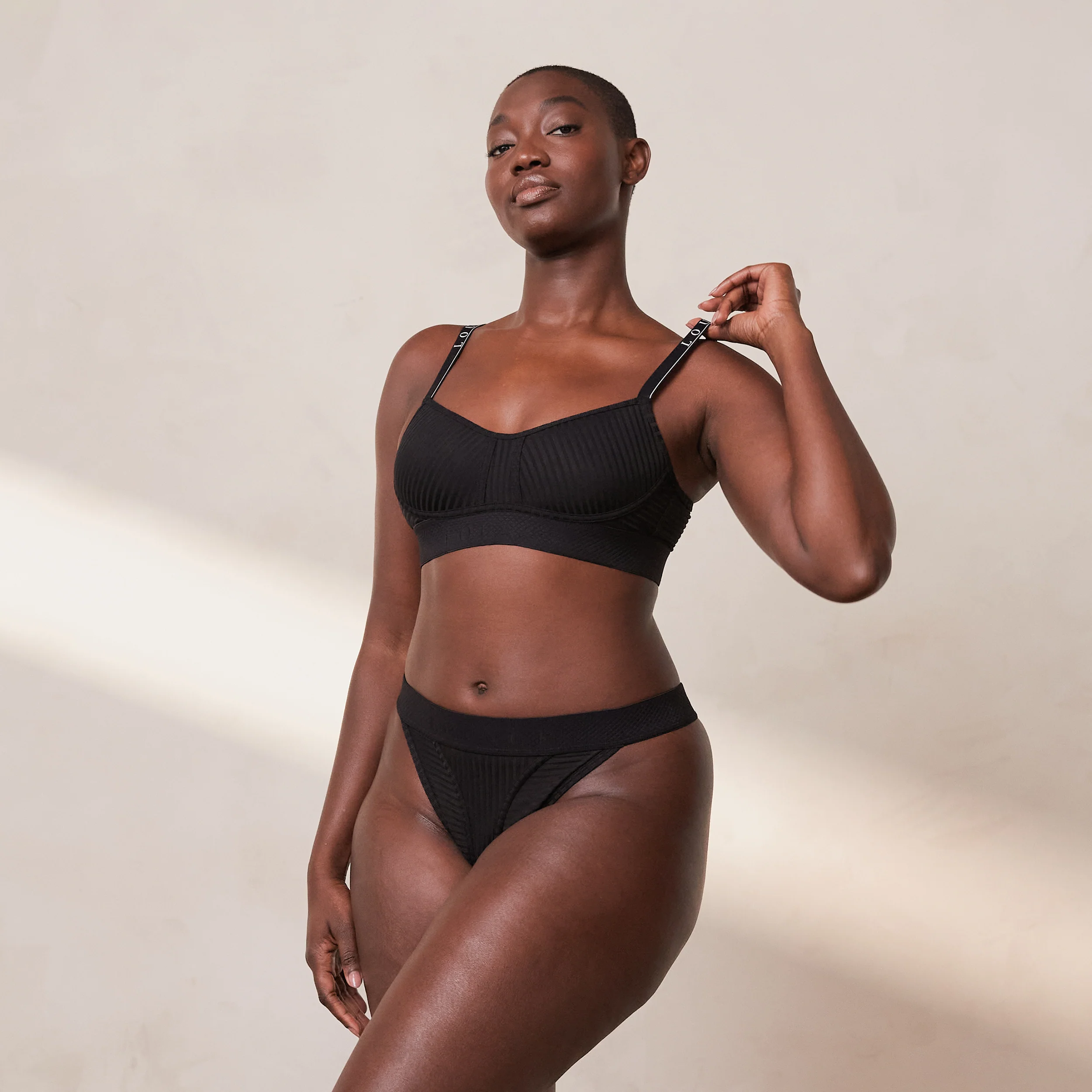 Bare Bra - Black - Image 11