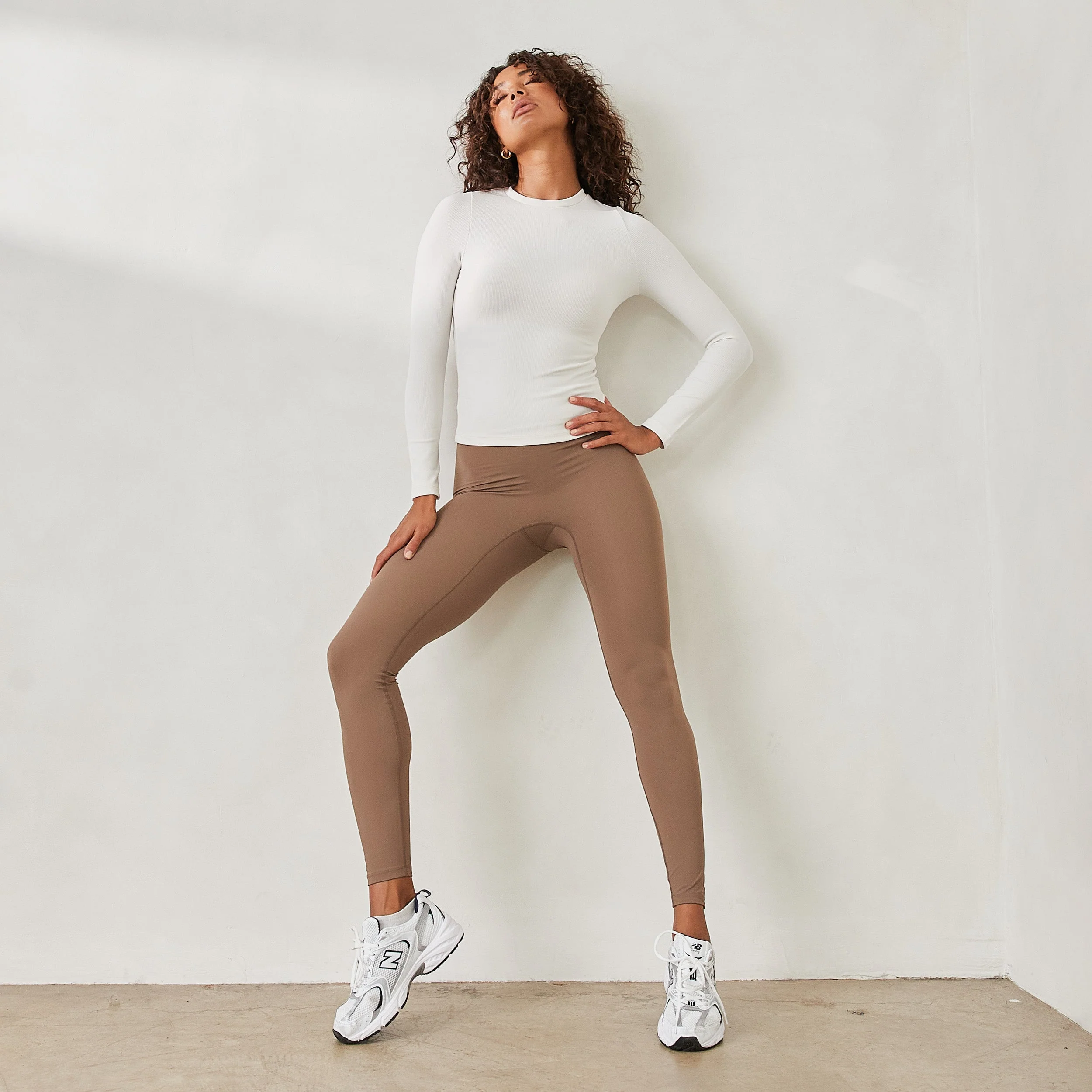 Essential Leggings - Coffee - Image 3
