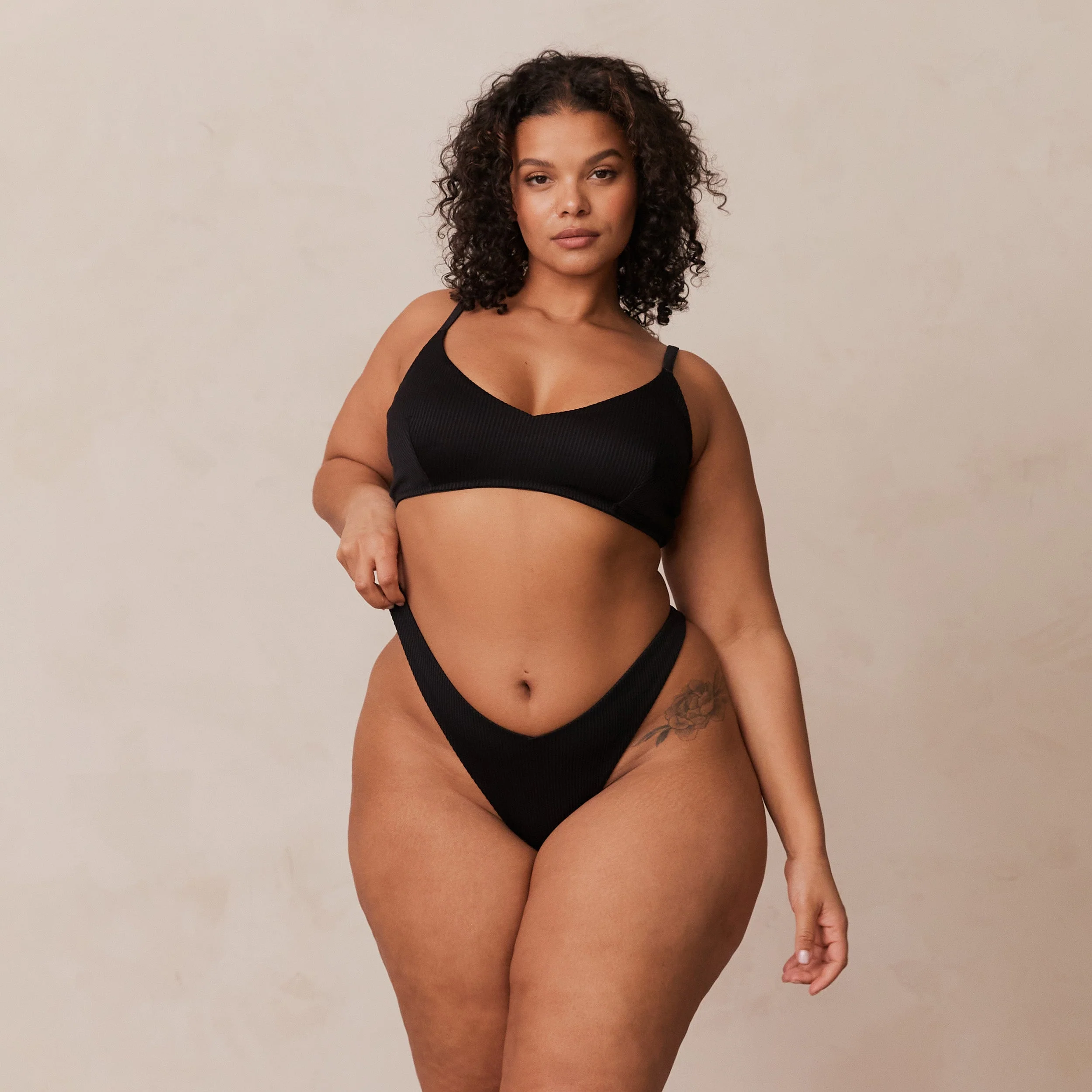 Ribbed Triangle Bra - Black - Image 21