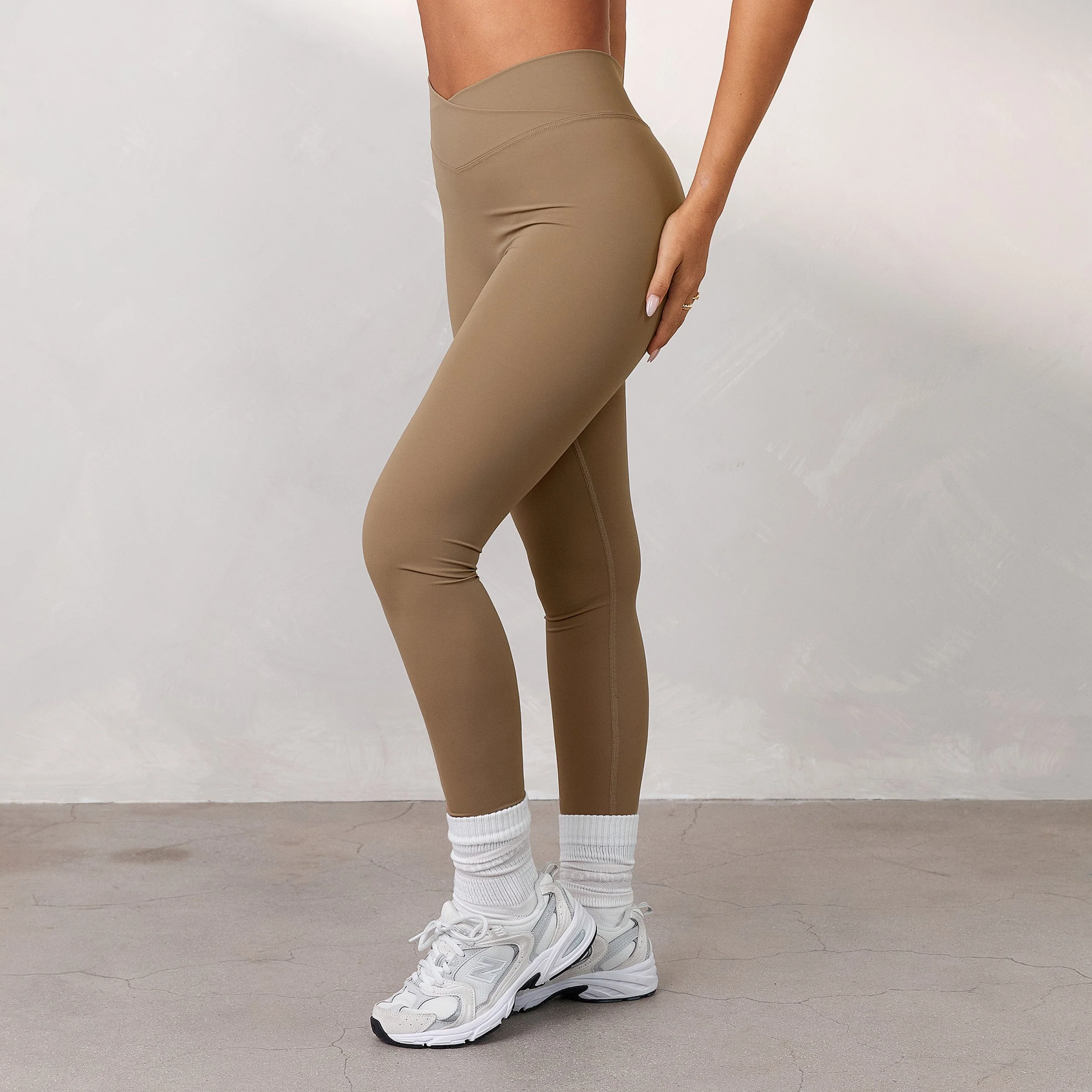 Silhouette Crossover Leggings - Toffee - Image 5